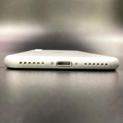 【全額返金保証】【最速発送】Apple iPhone iPhone SE（第2世代） 64GB ホワイト SIMフリー 白ロム 動作確認済 81%