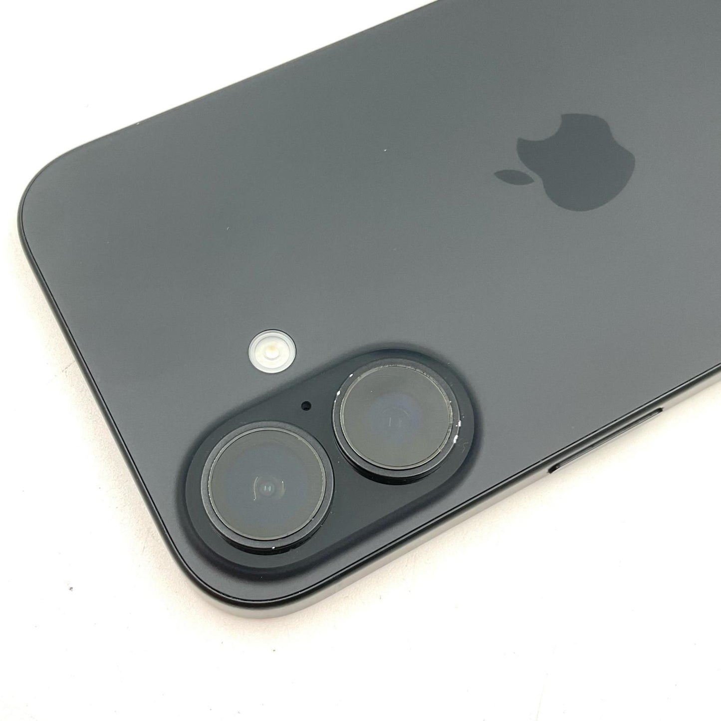【全額返金保証】【最速発送】Apple iPhone iPhone 16 128GB ブラック docomo 白ロム 動作確認済 93%