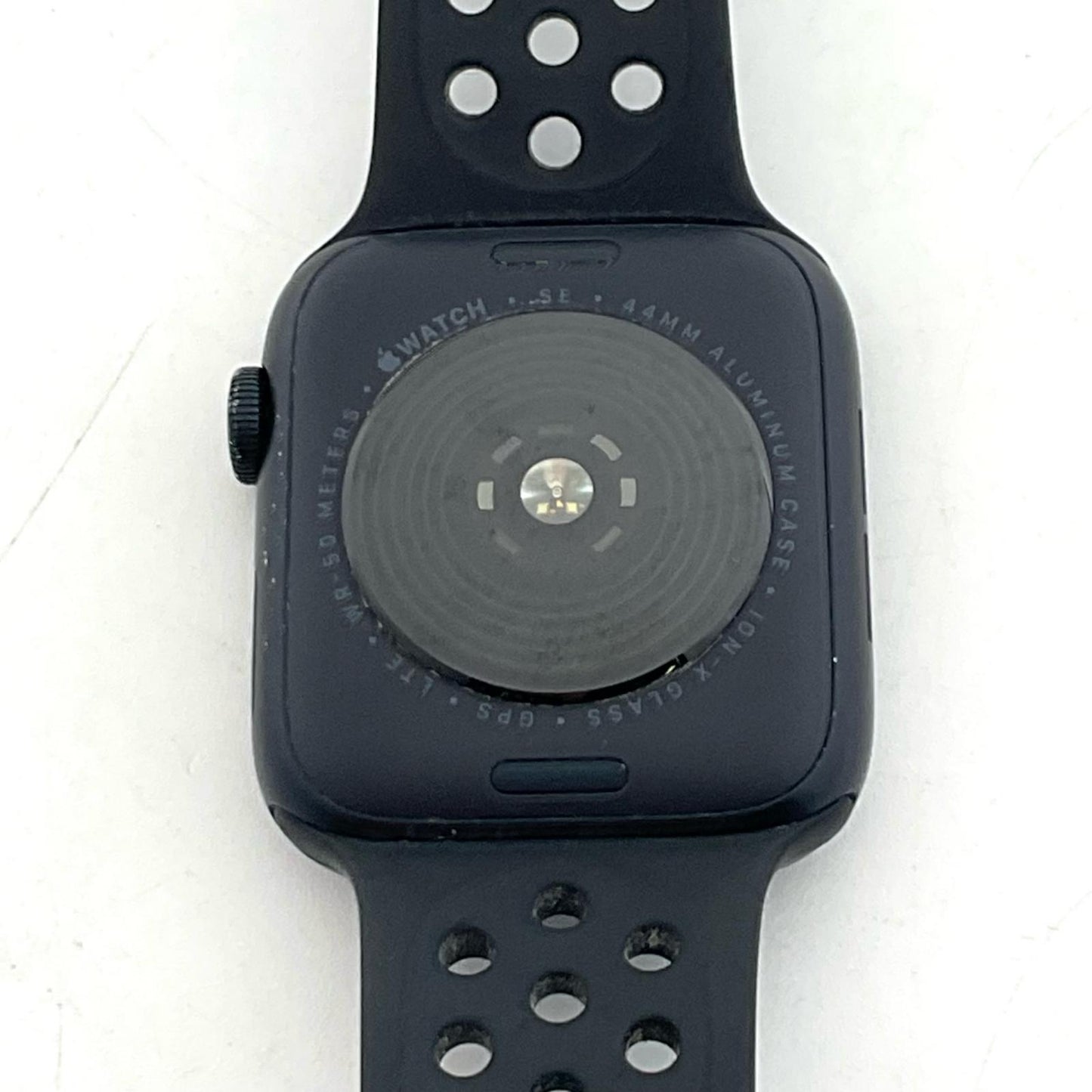 【全額返金保証】【最速発送】Apple Watch SE 第2世代 アルミニウム 44mm 白ロム 84% 動作確認済