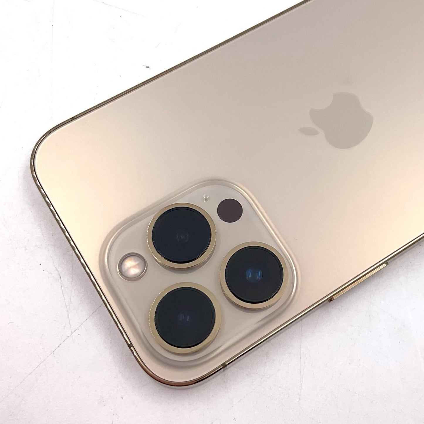 【全額返金保証】【最速発送】Apple iPhone iPhone 13 Pro 128GB ゴールド au 白ロム 美品 動作確認済 95%