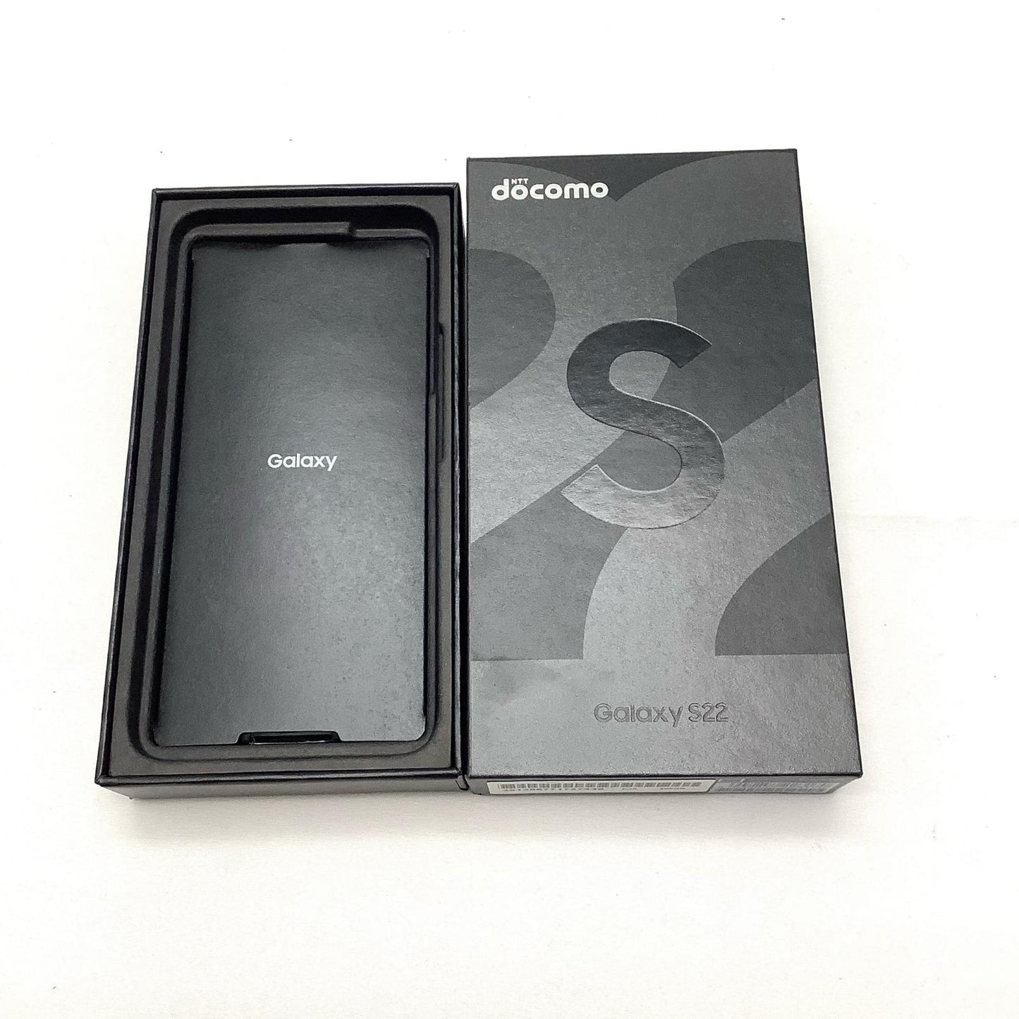 【全額返金保証】【最速発送】SAMSUNG Galaxy S22 256GB ファントムブラック docomo SC-51C 白ロム 動作確認済
