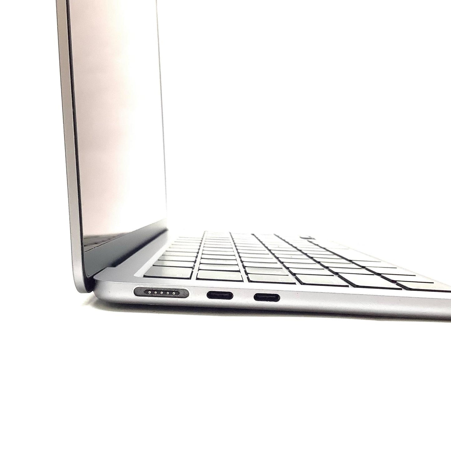 【最速発送】Apple MacBook Air 13インチ 2022 Apple M2 16GB 512GB スペースグレイ 77%【難有】