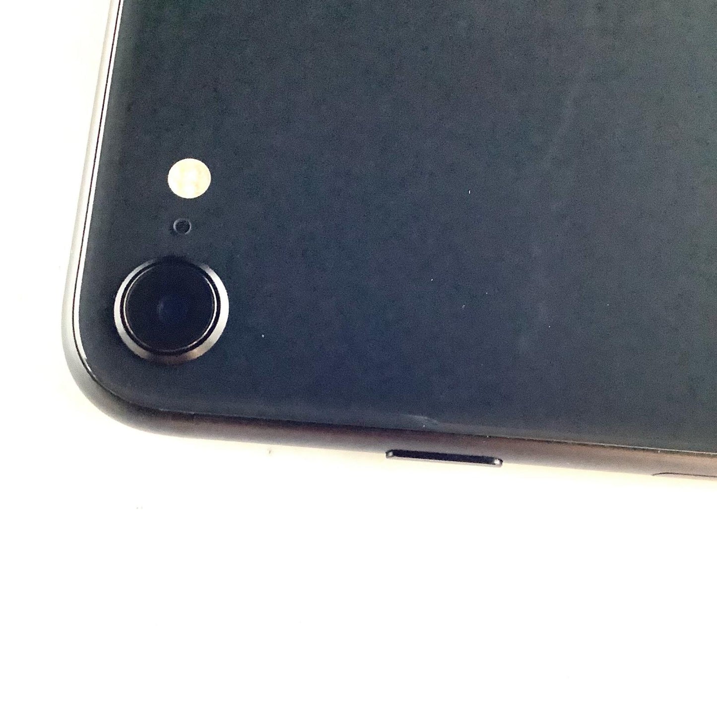 【全額返金保証】【最速発送】Apple iPhone iPhone SE（第2世代） 64GB ブラック au 白ロム 美品 動作確認済 87%