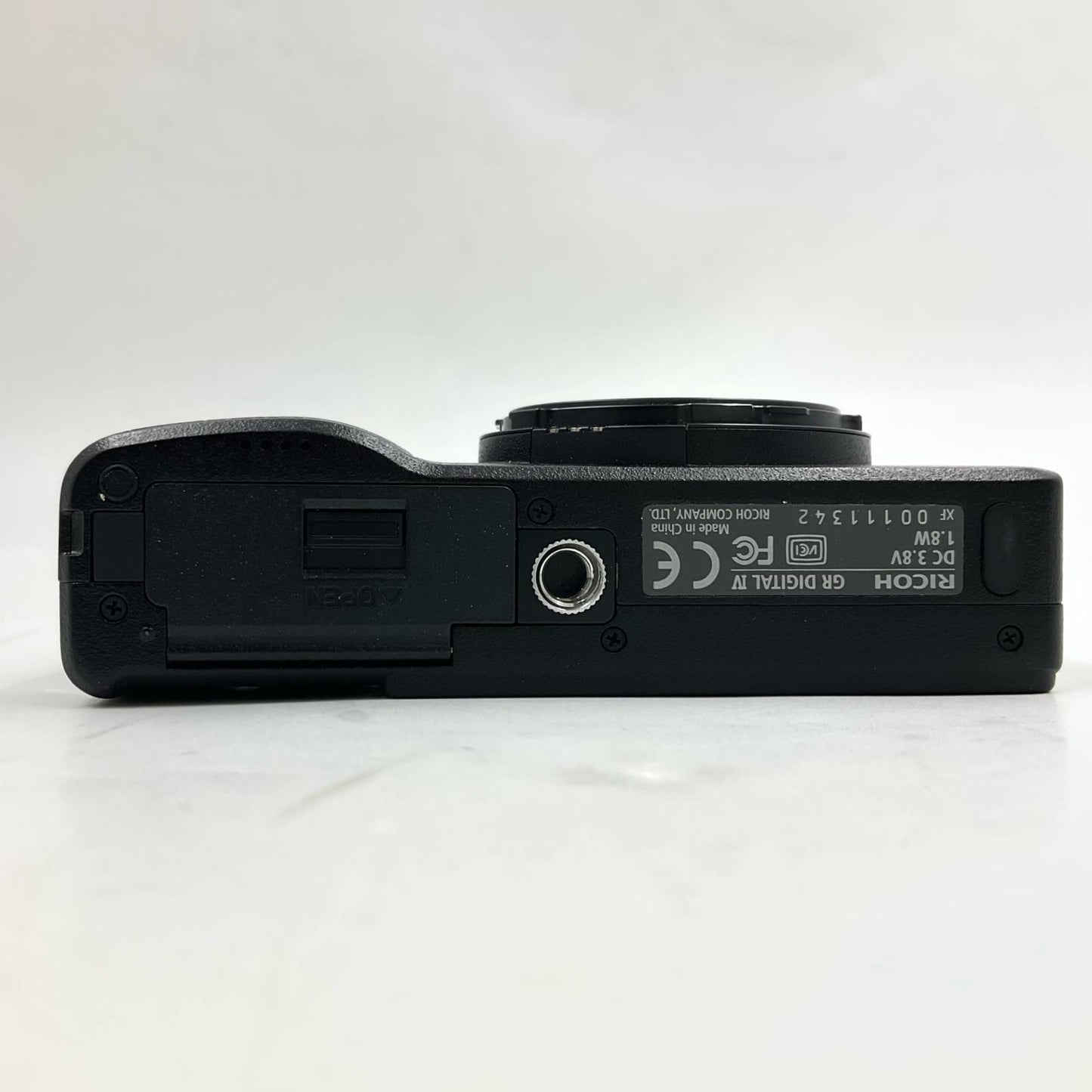 【全額返金保証】【最速発送】RICOH コンパクトデジタルカメラ GR DIGITAL IV 美品 動作確認済