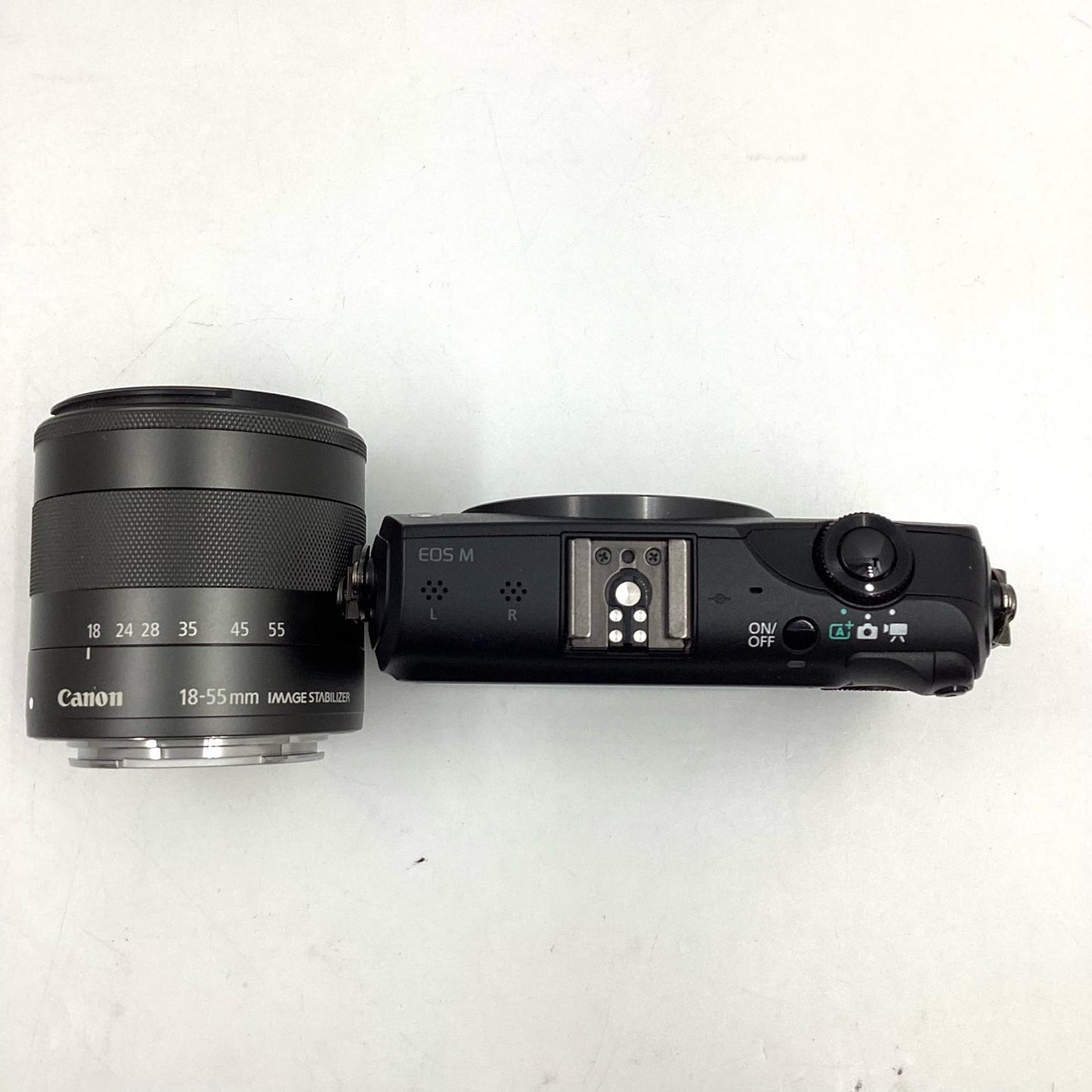 【全額返金保証】【最速発送】Canon デジタル一眼 EOS M EF-M18-55 IS STM レンズキット ブラック 美品 動作確認済