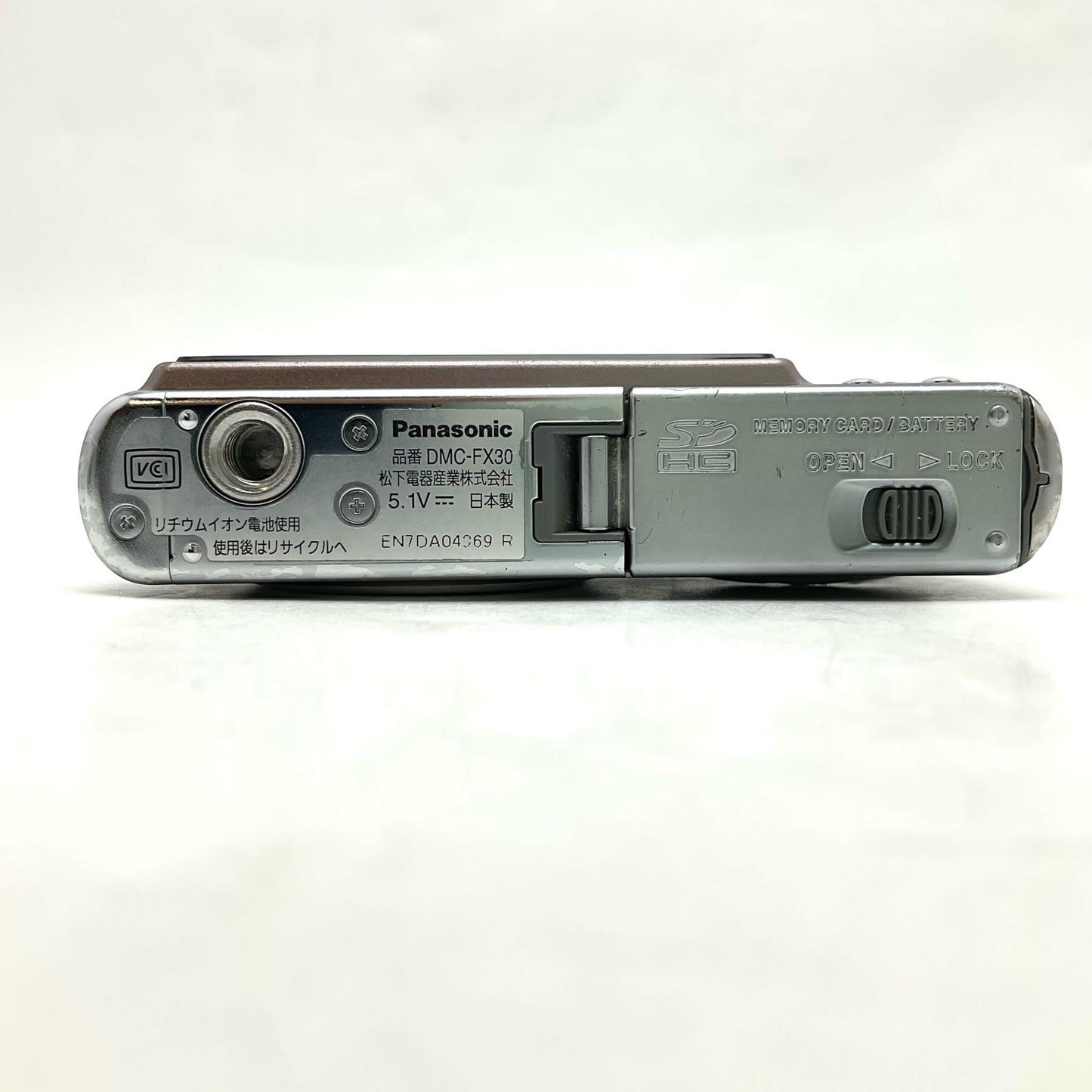 【全額返金保証】【最速発送】Panasonic コンパクトデジタルカメラ LUMIX DMC-FX30 動作確認済