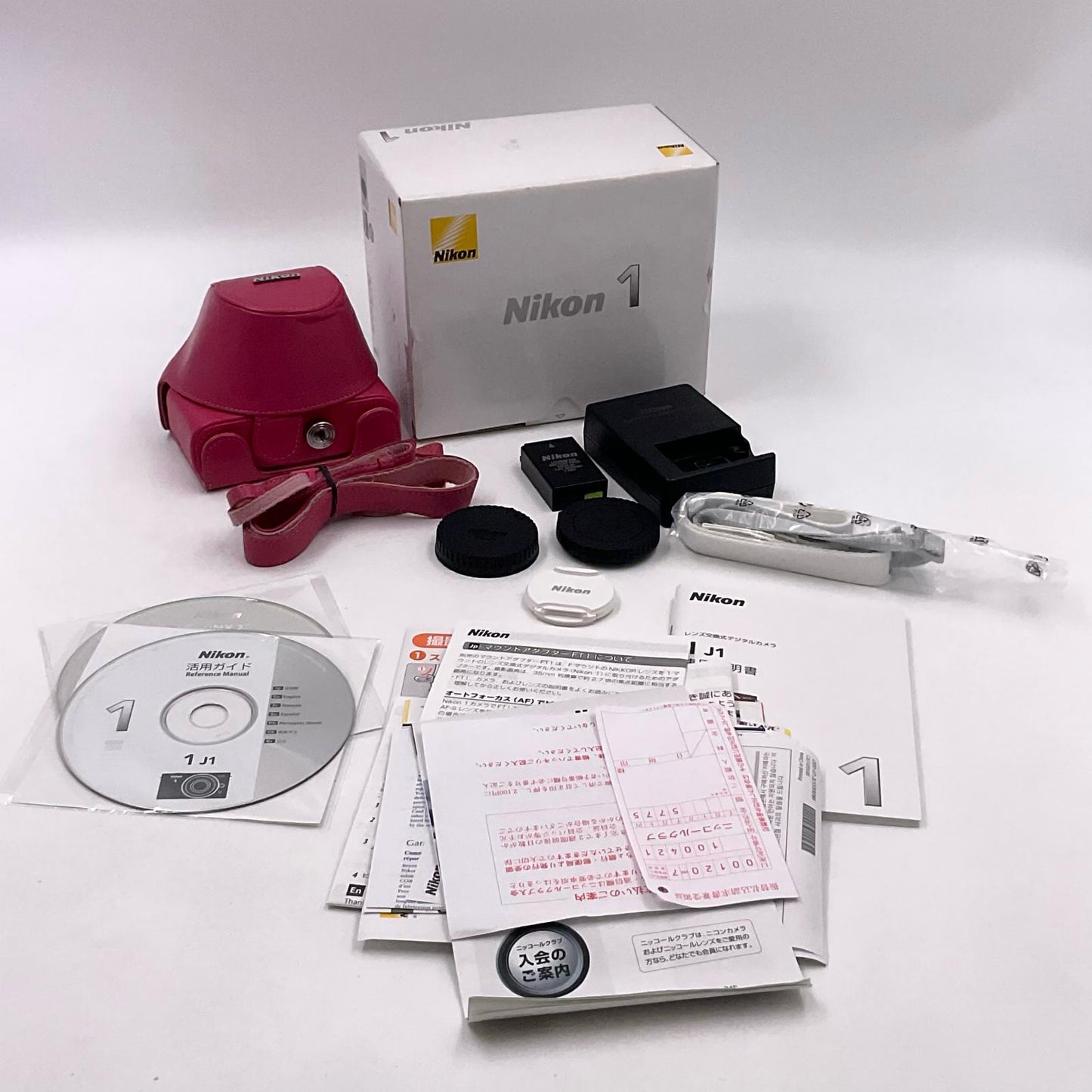 【全額返金保証】【最速発送】Nikon デジタル一眼 1 J1 標準ズームレンズキット ホワイト 動作確認済