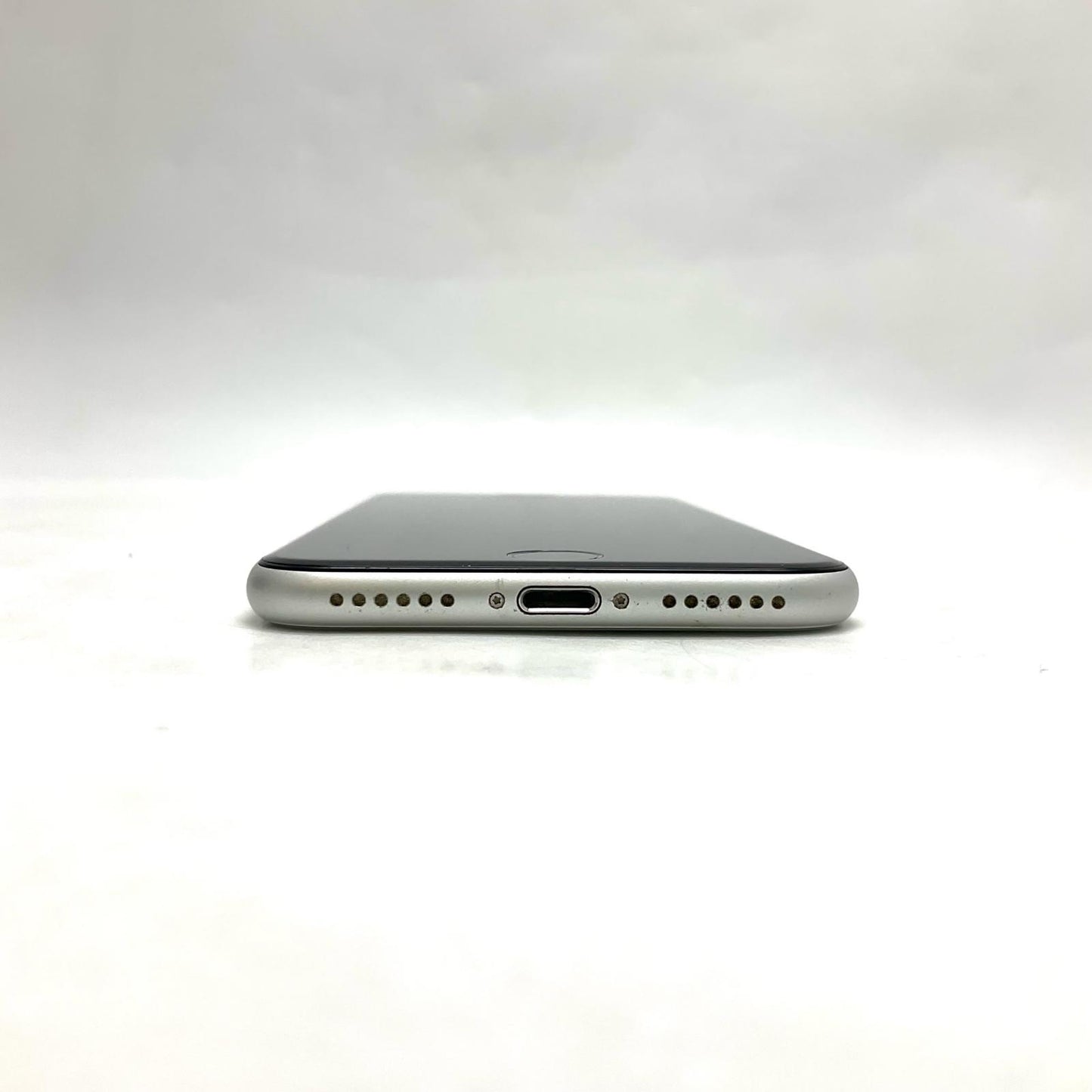【全額返金保証】【最速発送】Apple iPhone iPhone SE（第2世代） 128GB ホワイト Softbank 白ロム 動作確認済 85%