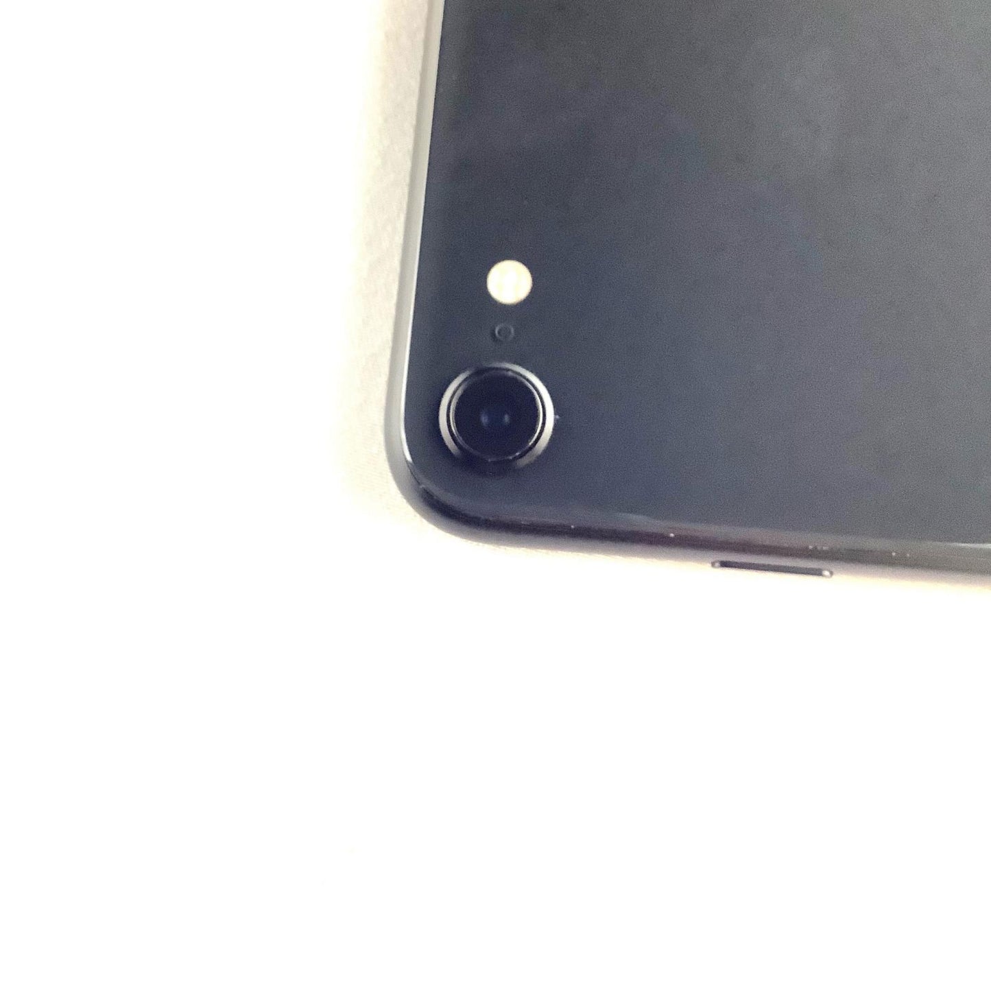 【全額返金保証】【最速発送】Apple iPhone iPhone SE（第2世代） 128GB ブラック Softbank 白ロム 動作確認済 91%