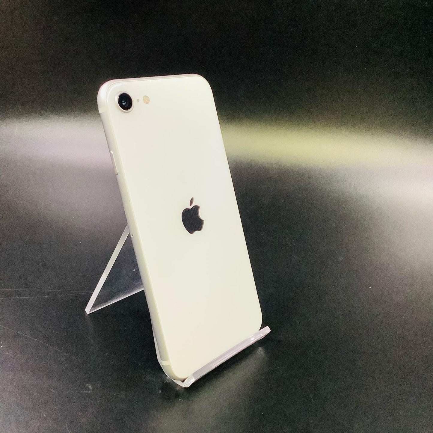 【全額返金保証】【最速発送】Apple iPhone iPhone SE（第2世代） 128GB ホワイト Softbank 白ロム 動作確認済 83%