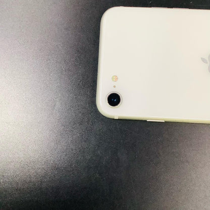 【全額返金保証】【最速発送】Apple iPhone iPhone SE（第2世代） 128GB ホワイト Softbank 白ロム 動作確認済 83%