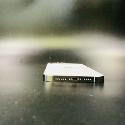 【全額返金保証】【最速発送】Apple iPhone iPhone 14 Pro Max 256GB シルバー docomo 白ロム 美品 動作確認済 86%