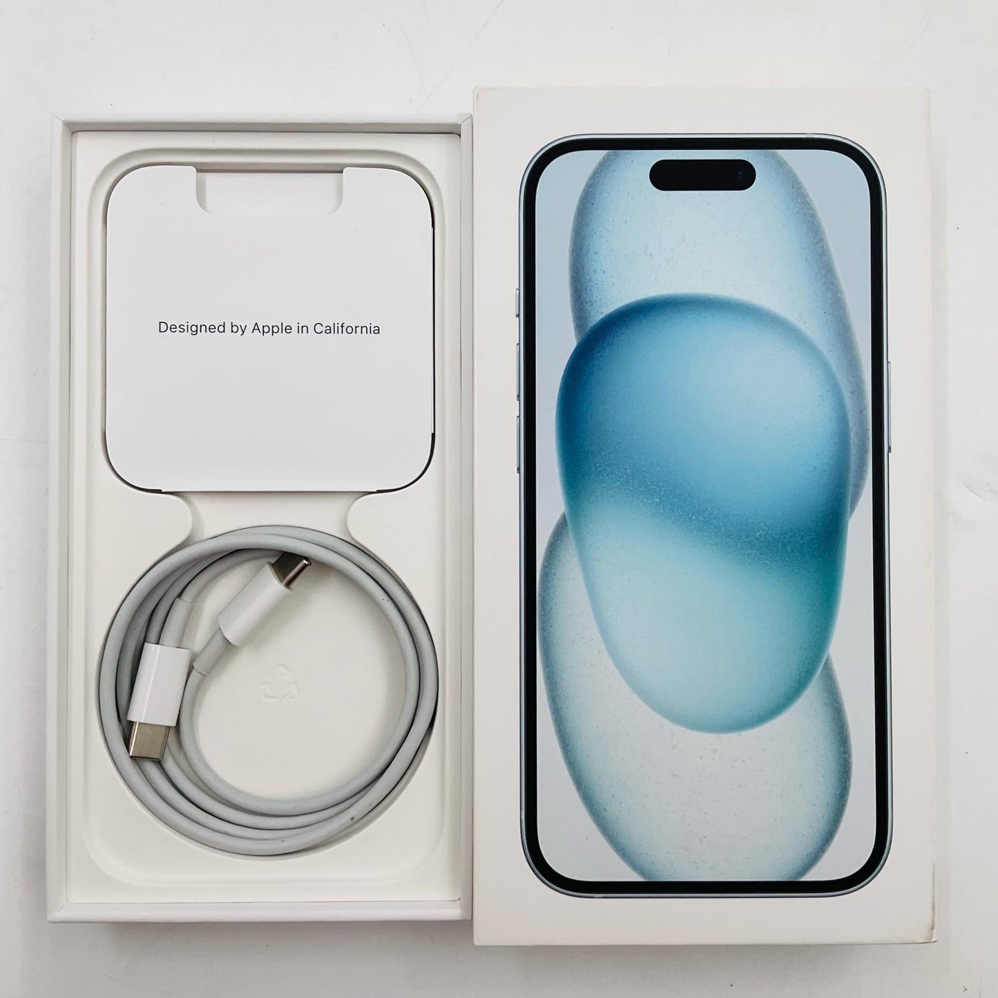 【全額返金保証】【最速発送】Apple iPhone iPhone 15 128GB ブルー au 美品 動作確認済 85%