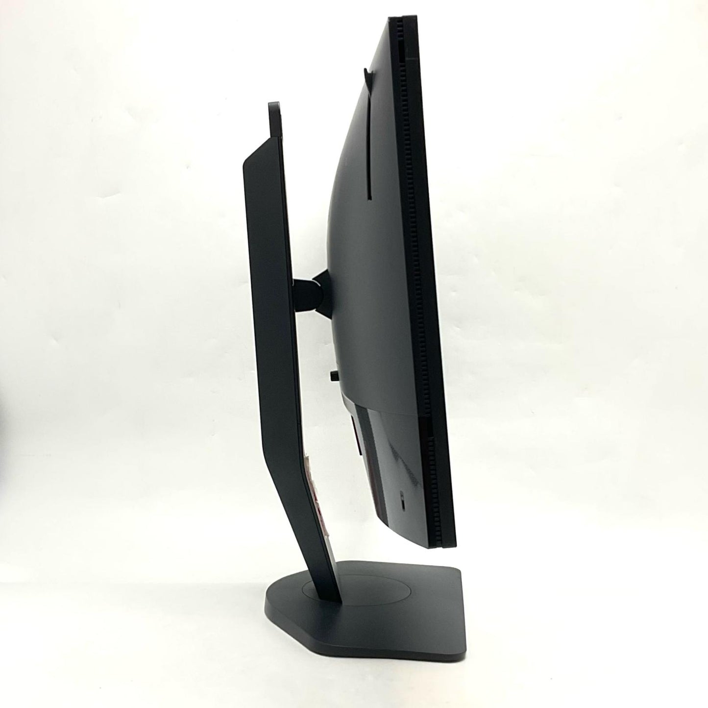 【最速発送】Apple iMac 21.5インチ クアッドコア intel core i3 8GB HDD 1TB シルバー【難有】