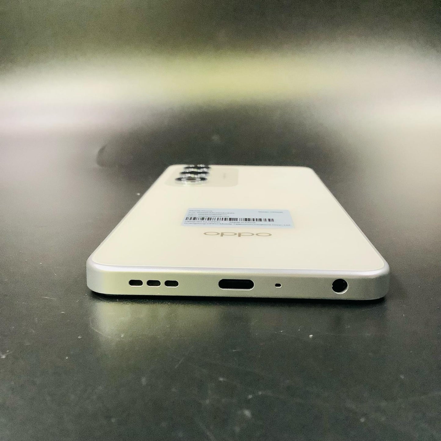 【全額返金保証】【最速発送】OPPO A 5　5G 128GB ホワイト au OPG06 白ロム 超美品 動作確認済