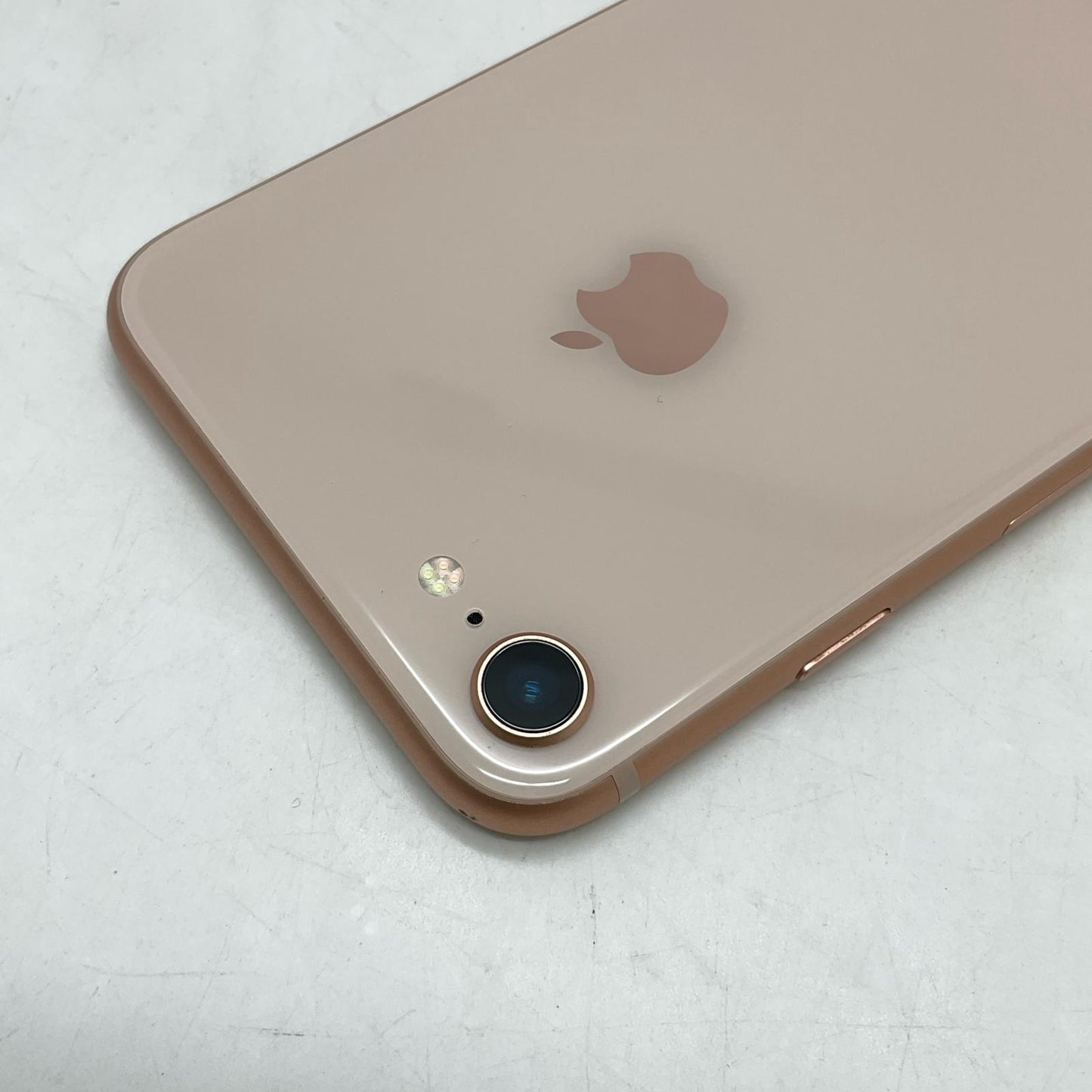 【全額返金保証】【最速発送】Apple iPhone iPhone 8 64GB ゴールド Softbank SIMフリー 白ロム 動作確認済 80%