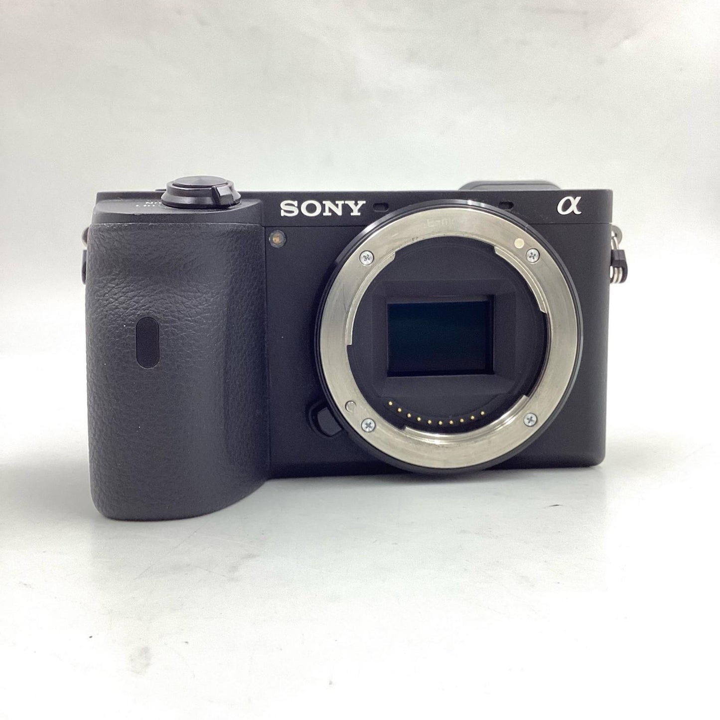 【全額返金保証】【最速発送】Sony デジタル一眼 α6600 ILCE-6600 ボディ ブラック 美品 動作確認済