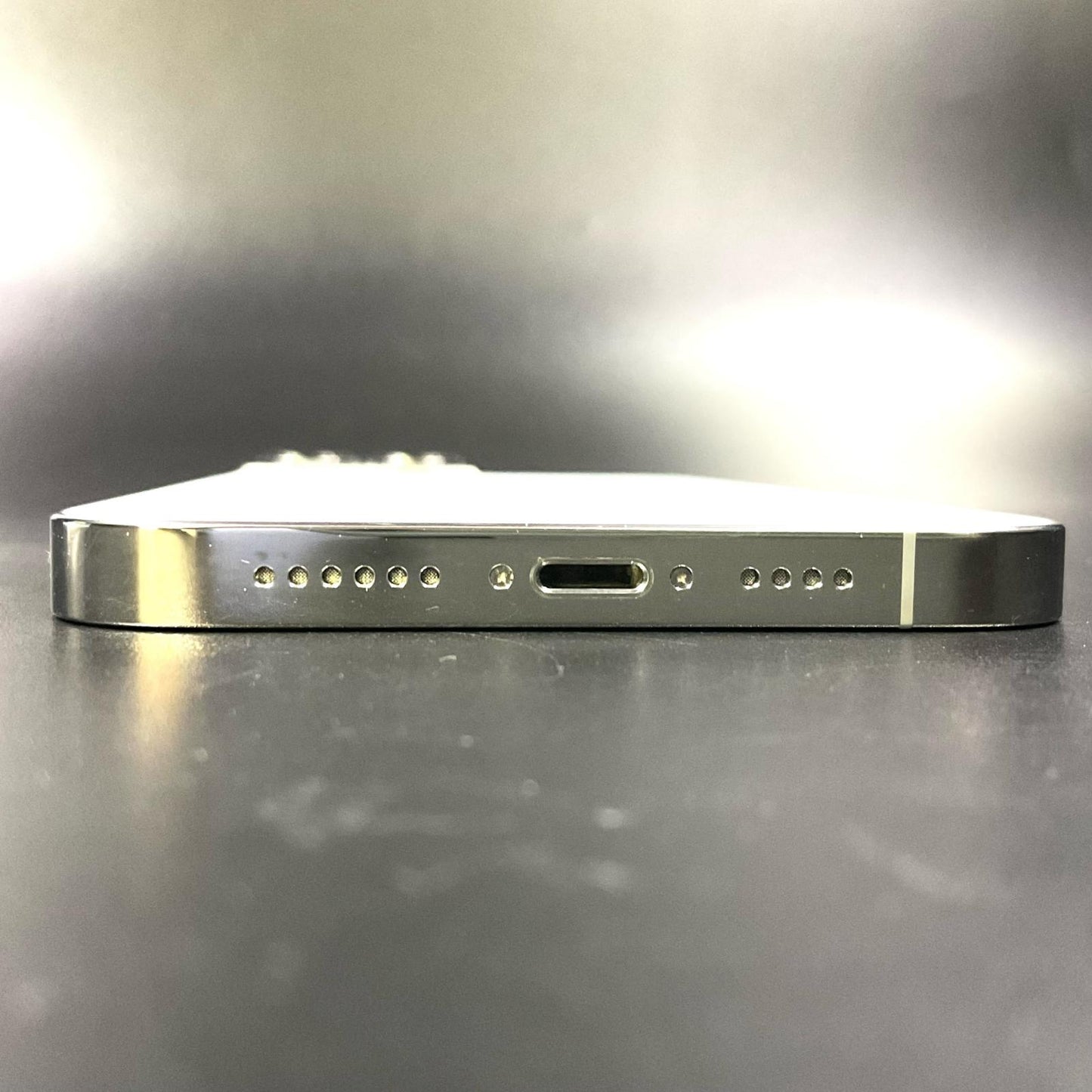 【全額返金保証】【最速発送】Apple iPhone iPhone 13 Pro Max 256GB シルバー au SIMフリー 白ロム 美品 動作確認済 86%