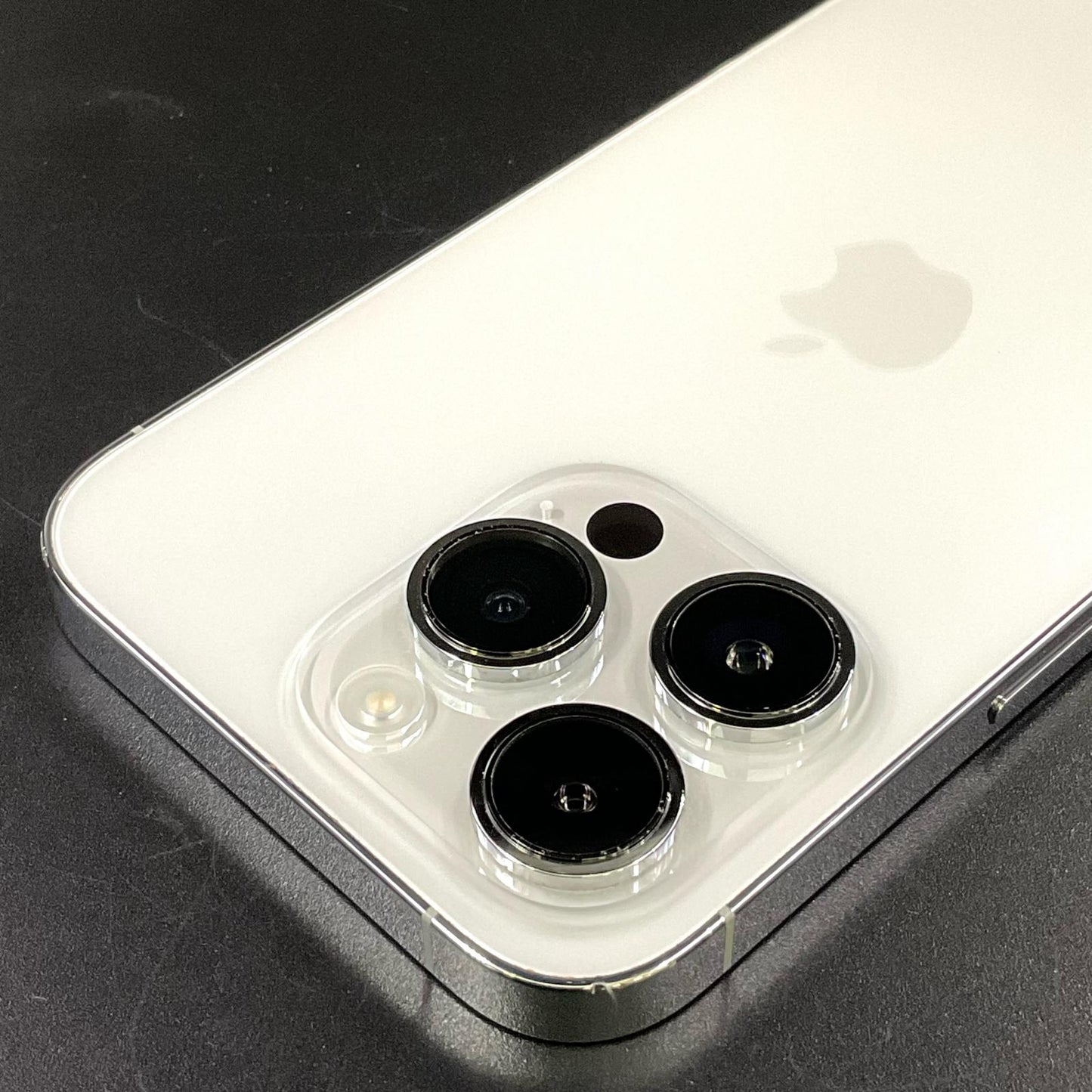 【全額返金保証】【最速発送】Apple iPhone iPhone 14 Pro 256GB シルバー Softbank SIMフリー 白ロム 動作確認済 84%