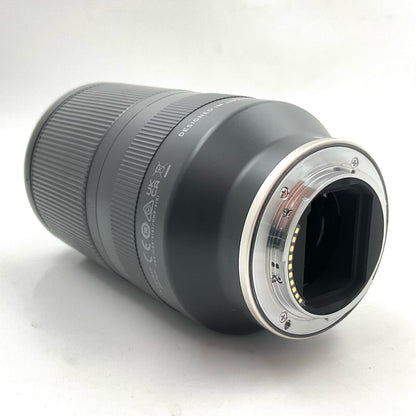 【全額返金保証】【最速発送】TAMRON 70-180mm F/2.8 Di III VXD (Model A056) 美品 動作確認済