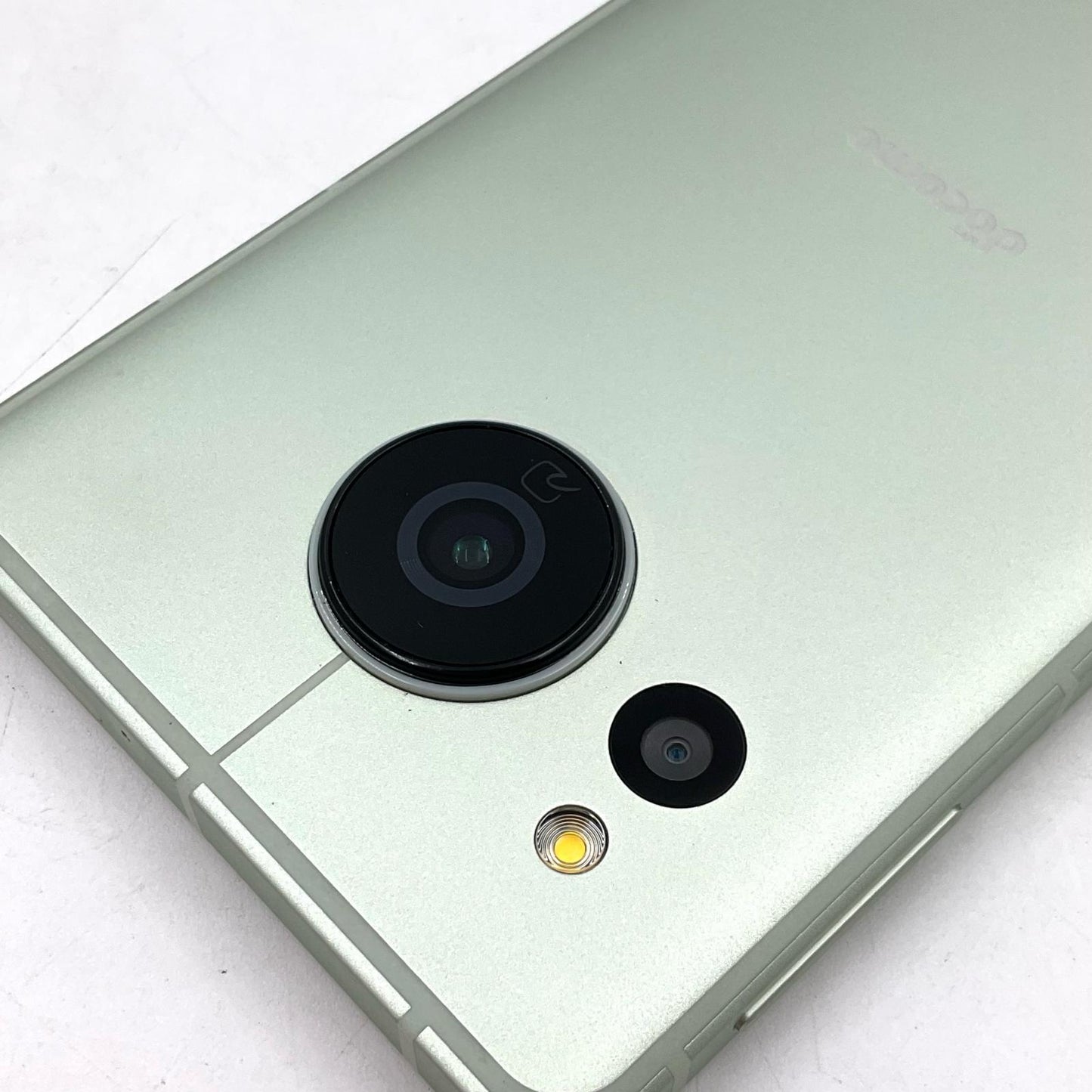 【最速発送】 AQUOS sense8 128GB グリーン系 docomo SIMフリー SH-54D 白ロム【難有】