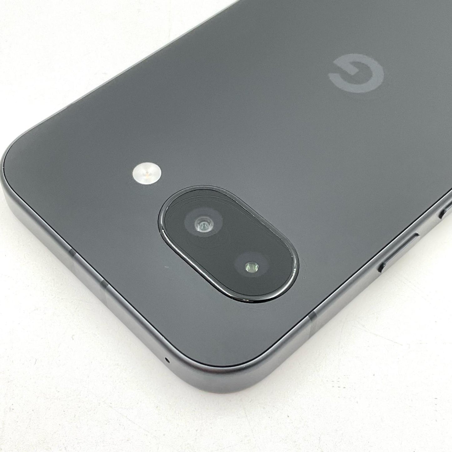 【最速発送】 Google Pixel 9a 128GB ブラック系 docomo SIMフリー Pixel 9a 白ロム【難有】
