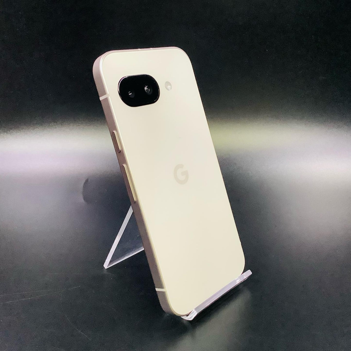 【最速発送】 Google Pixel 9a 128GB ホワイト系 docomo SIMフリー Pixel 9a 白ロム【難有】