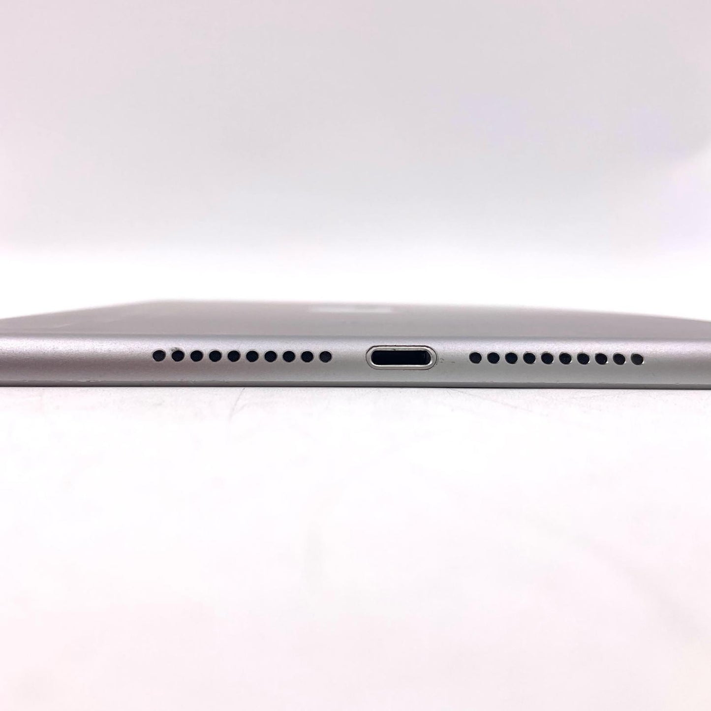 【最速発送】Apple iPad iPad mini 4 Wi-Fi + Cellular 32GB Space Gray softbank 白ロム【難有】