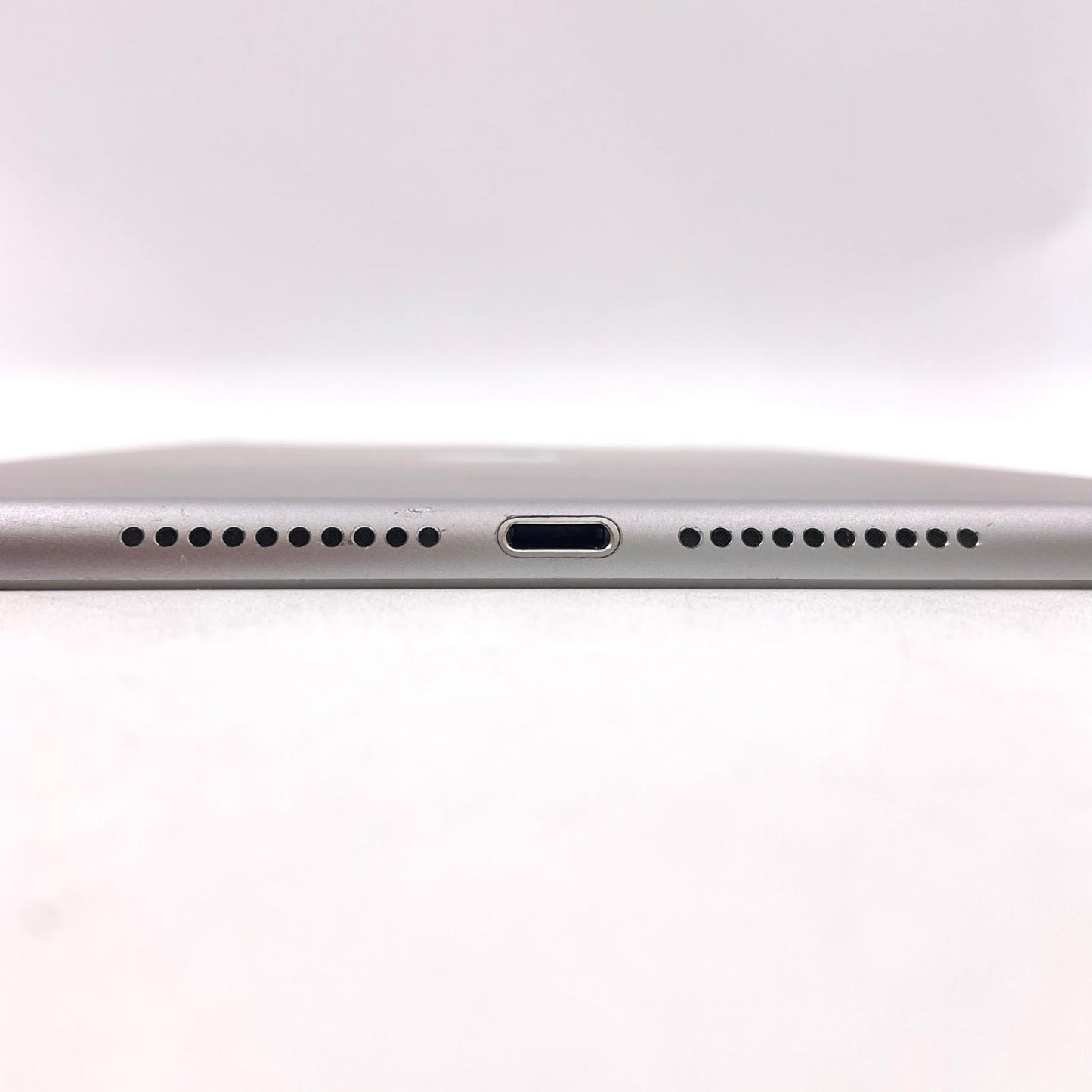 【最速発送】Apple iPad iPad mini 4 Wi-Fi + Cellular 32GB Space Gray softbank 白ロム【難有】
