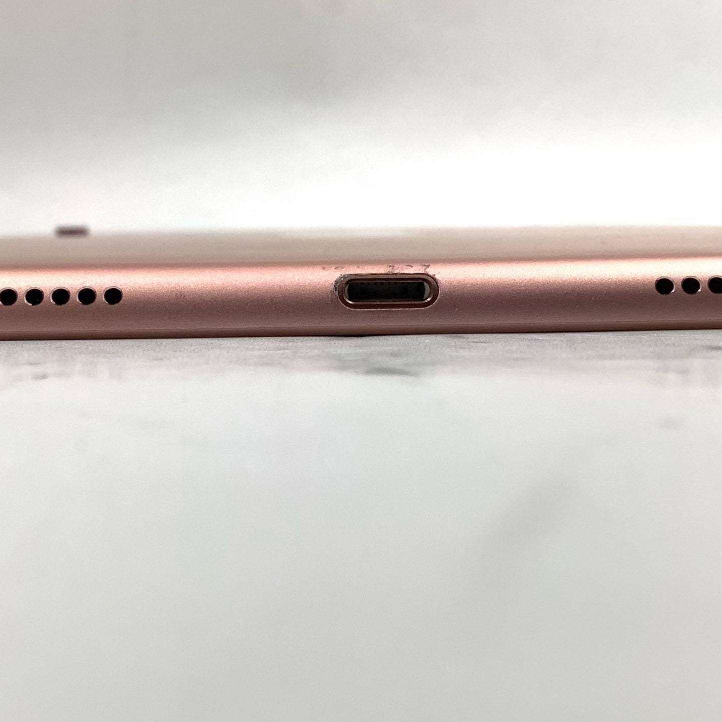 【最速発送】Apple iPad iPad Pro 10.5インチ Wi-Fi + Cellular 64GB Rose Gold softbank 白ロム【難有】