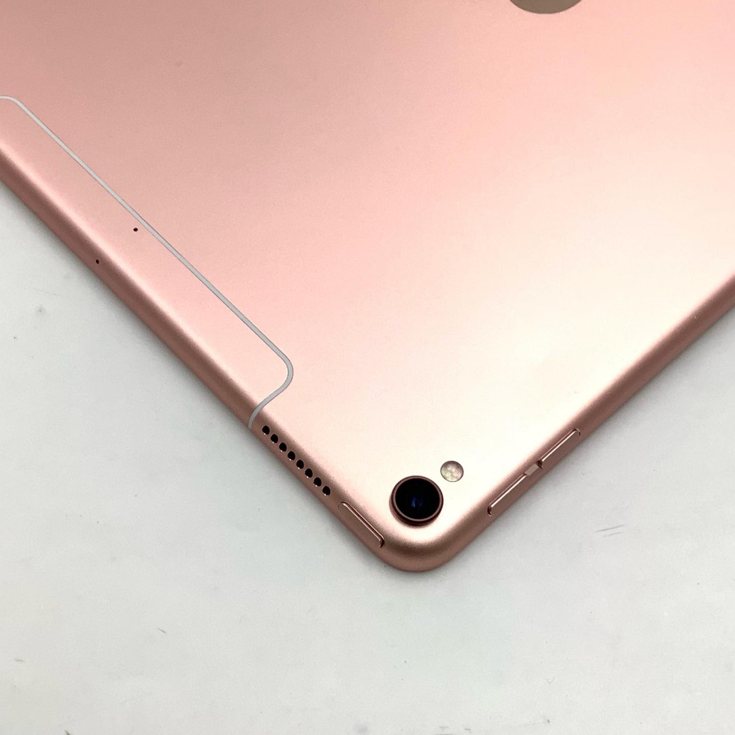 【最速発送】Apple iPad iPad Pro 10.5インチ Wi-Fi + Cellular 64GB Rose Gold softbank 白ロム【難有】