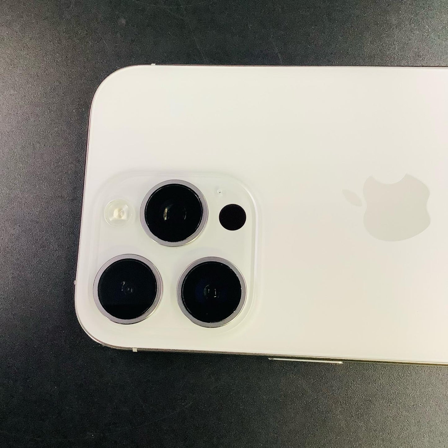 【最速発送】Apple iPhone iPhone 16 Pro 128GB White Titanium SIMフリー SIMフリー【難有】 90%