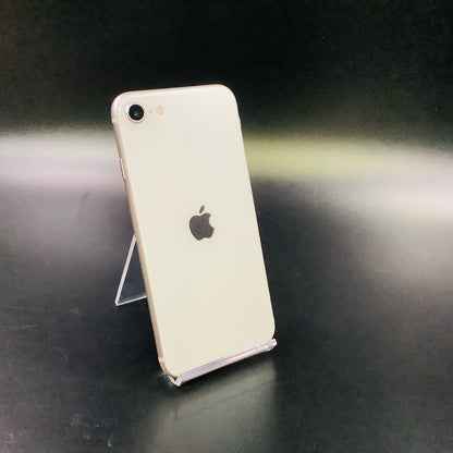 【全額返金保証】【最速発送】Apple iPhone iPhone SE (第3世代) 64GB Starlight au SIMフリー 白ロム 動作確認済 86%