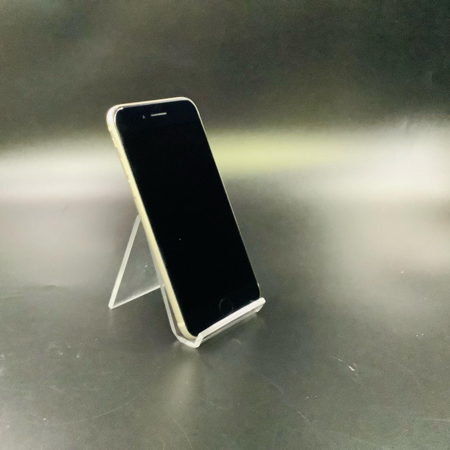 【全額返金保証】【最速発送】Apple iPhone iPhone SE (第3世代) 64GB Starlight au SIMフリー 白ロム 動作確認済 86%