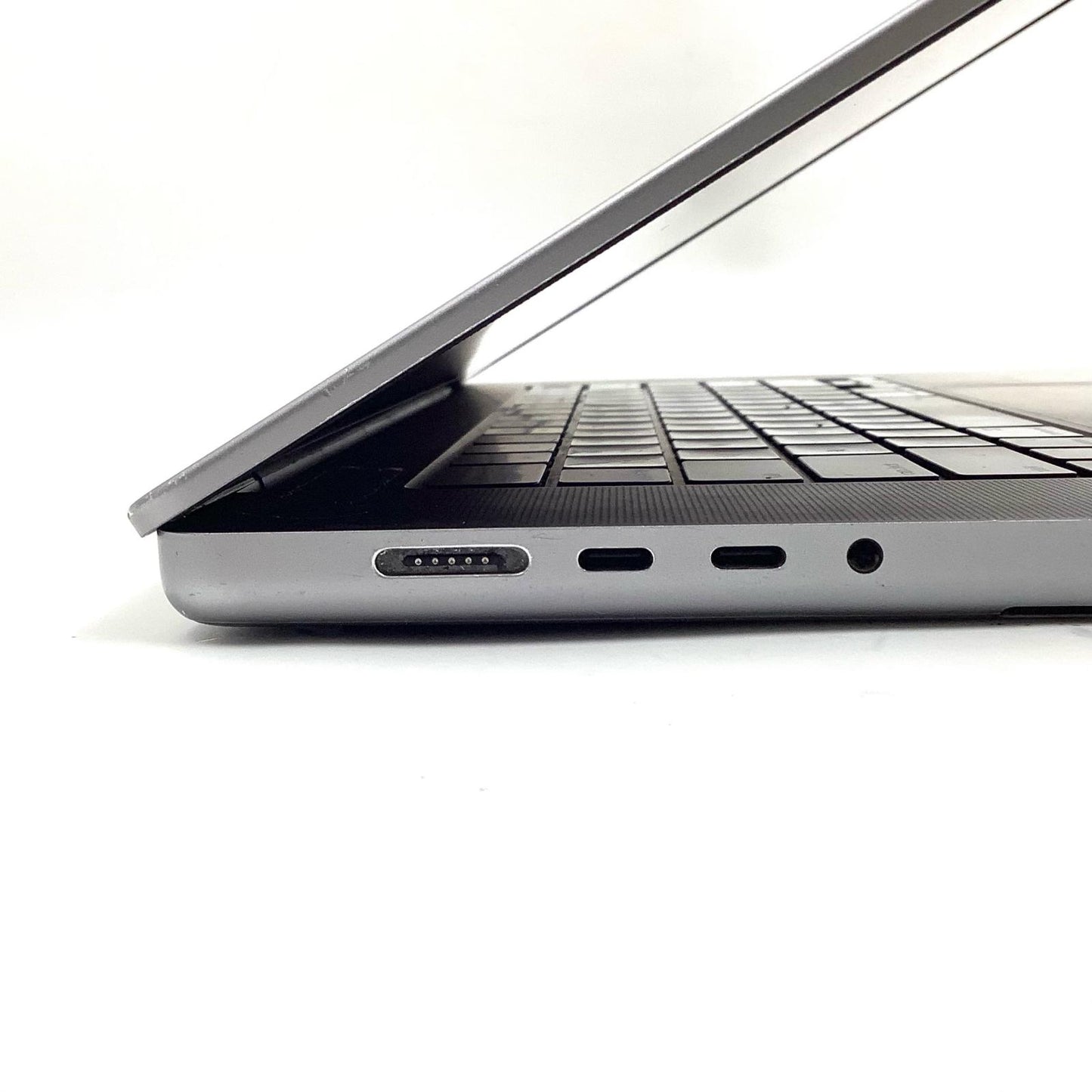 【全額返金保証】【最速発送】Apple MacBook Pro 16インチ 2021 Apple M1 Pro 32GB 1TB 77% 美品 動作確認済