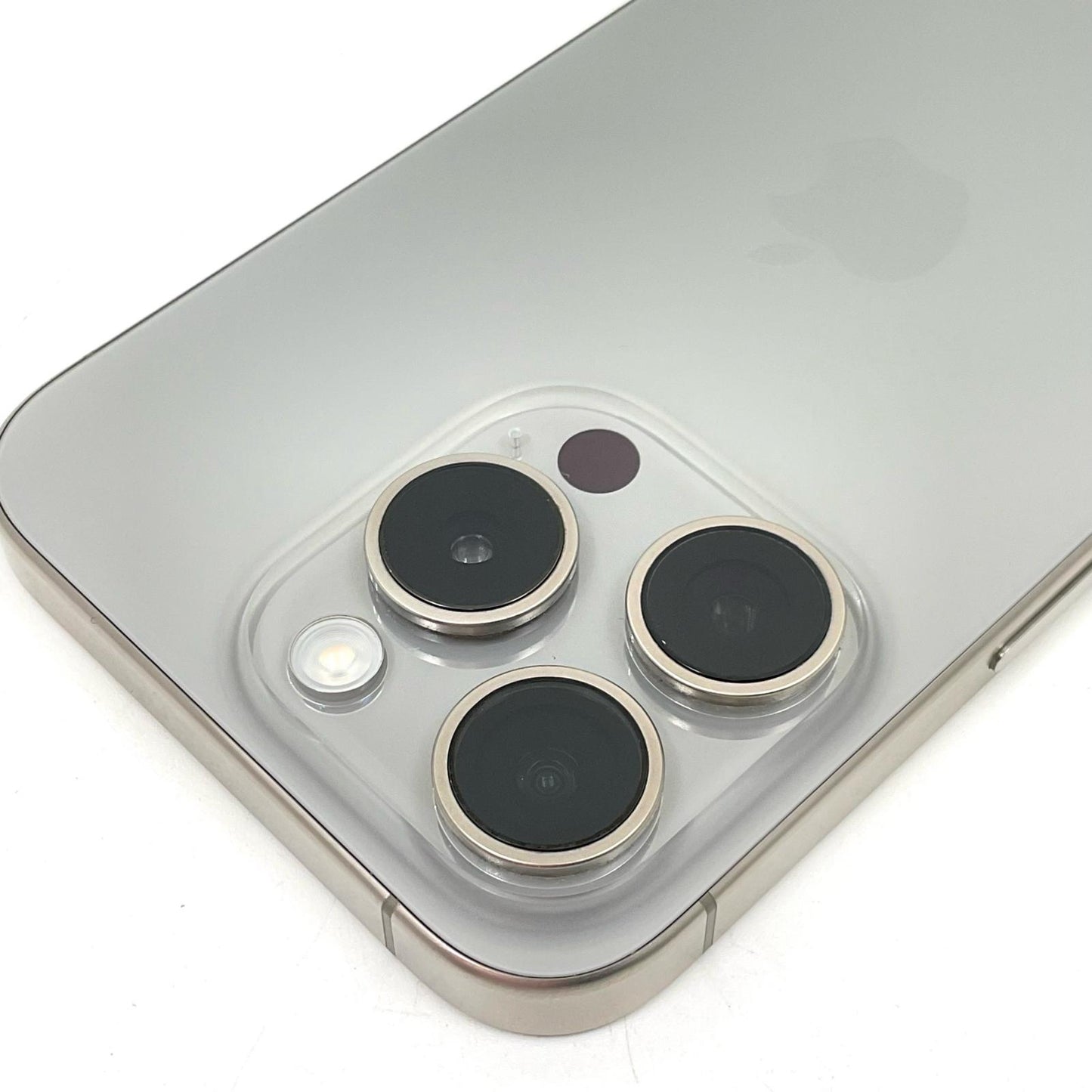 【全額返金保証】【最速発送】Apple iPhone iPhone 15 Pro 128GB ナチュラルチタニウム SIMフリー 美品 動作確認済 89%