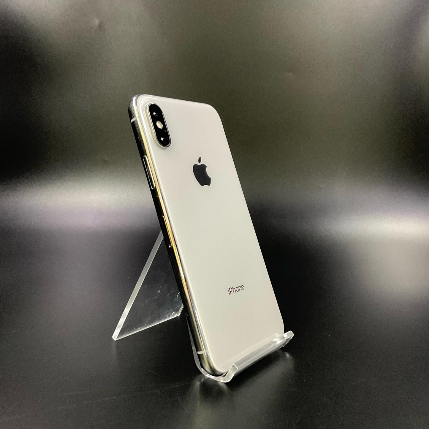 【最速発送】Apple iPhone iPhone X 64GB シルバー docomo 白ロム【難有】 88%
