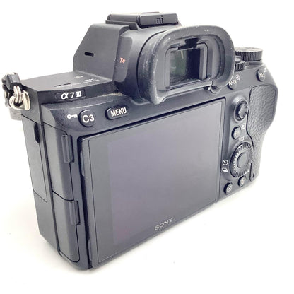 【全額返金保証】【最速発送】Sony デジタル一眼 α7 III ILCE-7M3 ボディ 動作確認済