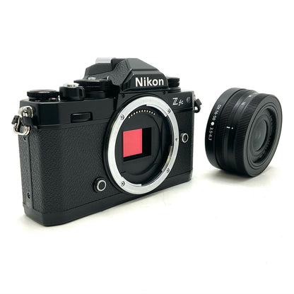 【全額返金保証】【最速発送】Nikon デジタル一眼 Z fc 16-50 VR レンズキット [ブラック] 美品 動作確認済