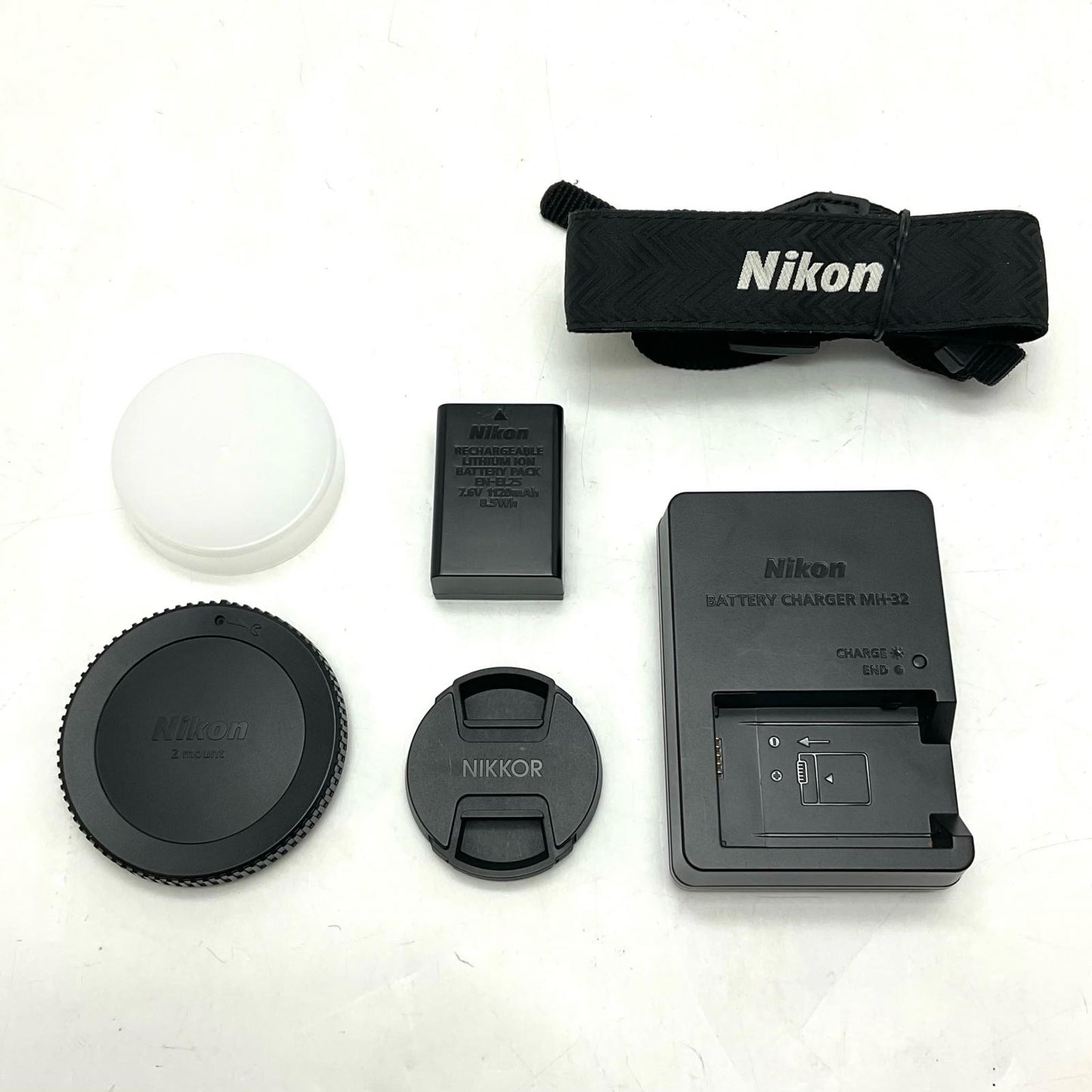 【全額返金保証】【最速発送】Nikon デジタル一眼 Z fc 16-50 VR レンズキット [ブラック] 美品 動作確認済