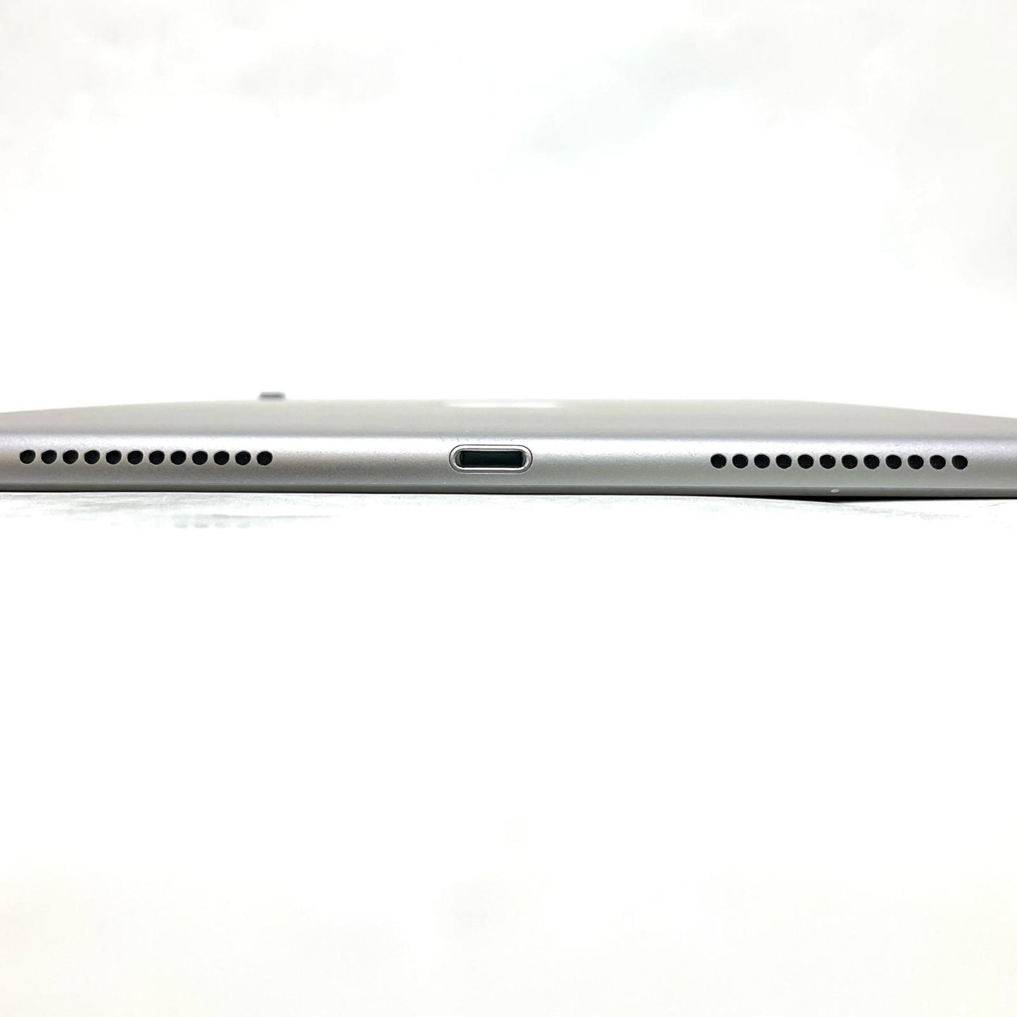 【全額返金保証】【最速発送】Apple iPad Pro 9.7インチ 第1世代 32GB スペースグレイ WiFi+Cellular SIMフリー 白ロム 動作確認済
