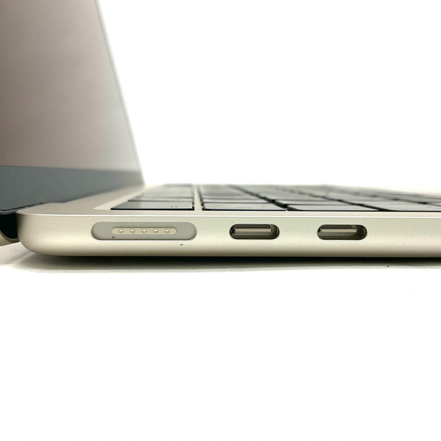 【全額返金保証】【最速発送】Apple MacBook Air 13インチ 2022 Apple M2 8GB 256GB スターライト 100% 超美品 動作確認済