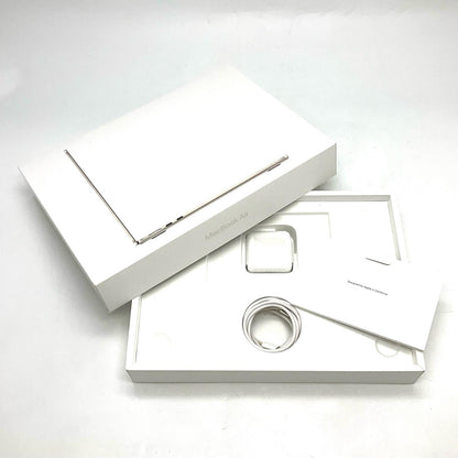 【全額返金保証】【最速発送】Apple MacBook Air 13インチ 2022 Apple M2 8GB 256GB スターライト 100% 超美品 動作確認済