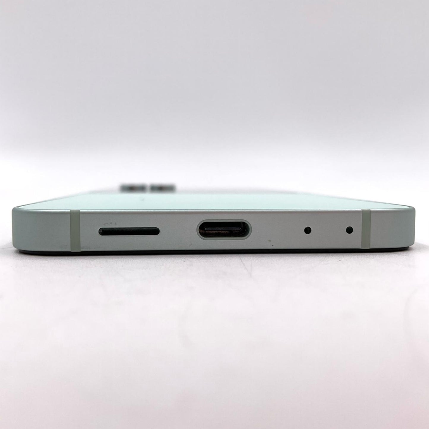 【最速発送】SAMSUNG Galaxy Z Flip6 256GB SIMフリー SM-F741Q 白ロム【難有】