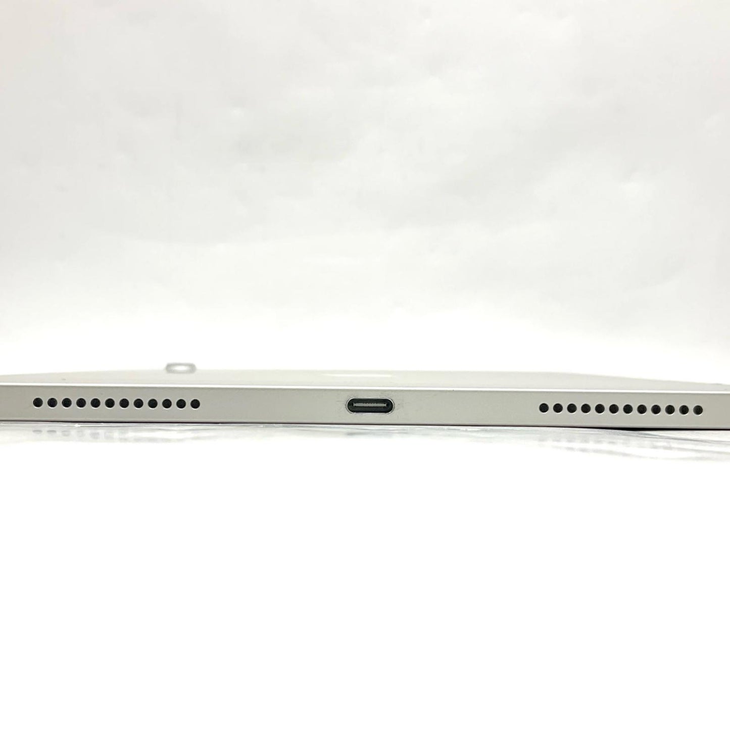 【全額返金保証】【最速発送】Apple iPad iPad 10.9インチ 第10世代 64GB シルバー Wi-Fi 美品 動作確認済