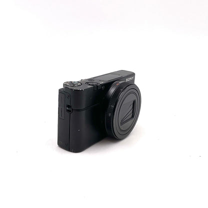 【最速発送】Sony コンパクトデジタルカメラ サイバーショット DSC-RX100M6【難有】