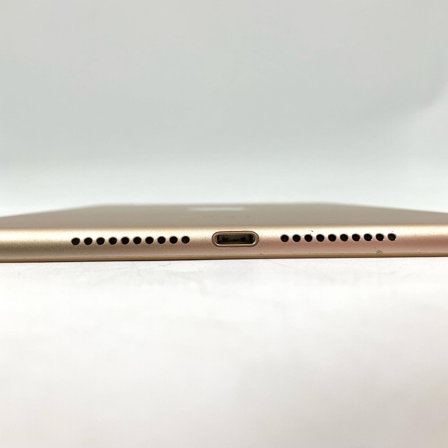 【全額返金保証】【最速発送】Apple iPad mini 7.9インチ 第4世代 32GB ゴールド WiFi+Cellular docomo 白ロム 動作確認済