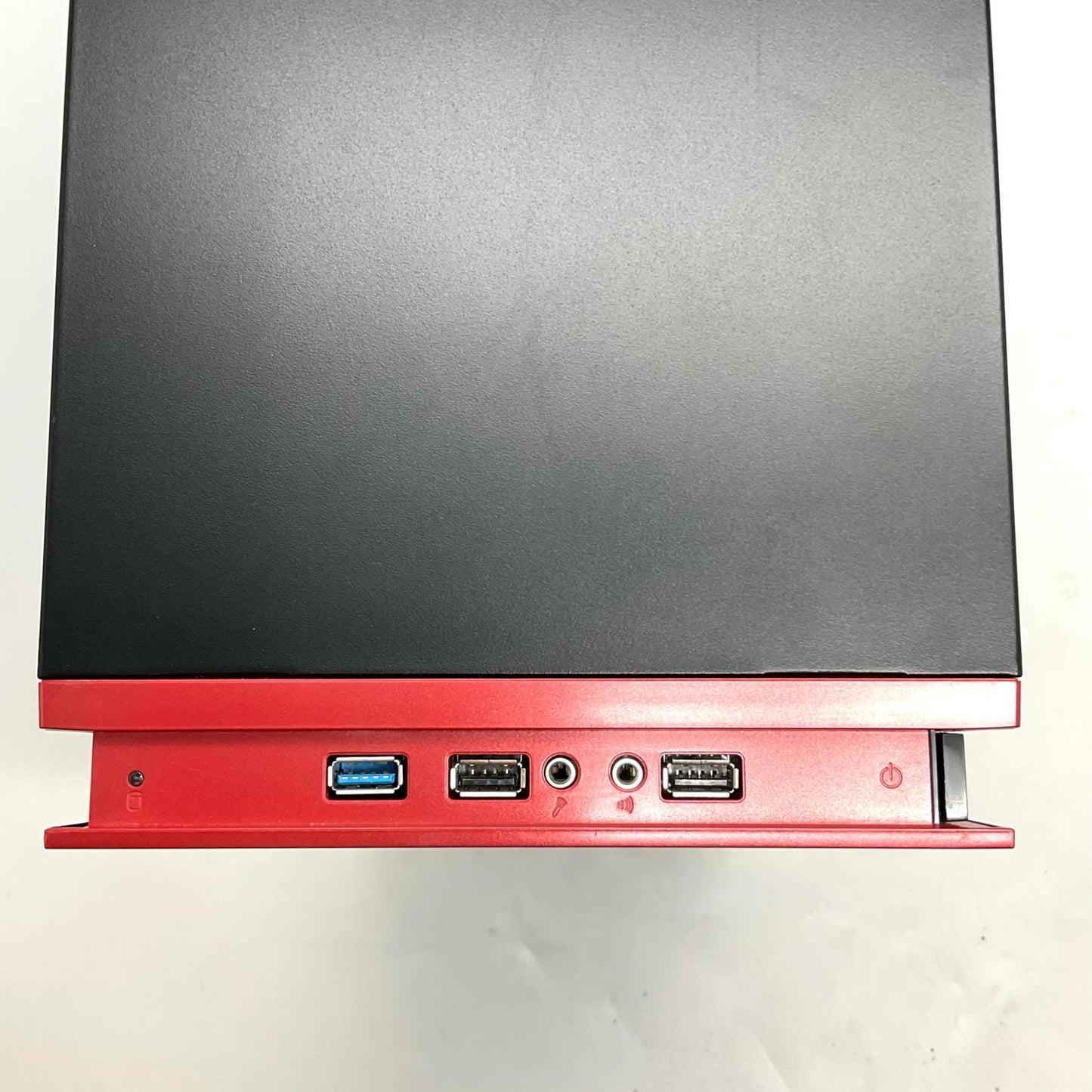【全額返金保証】【最速発送】iiyama ゲーミングデスクトップPC ILeDXi-R040-Ai7-RJSAB intel core i7-9700 16GB SSD 512GB HDD 2TB NVIDIA GeForce GTX 1660 Super 美品 動作確認済