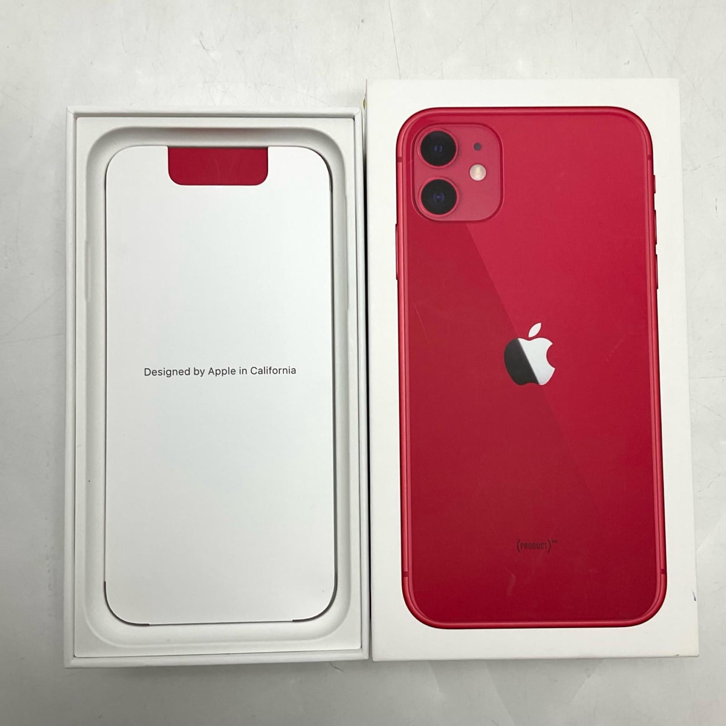 【全額返金保証】【最速発送】Apple iPhone iPhone 11 64GB (PRODUCT)RED Softbank 白ロム 動作確認済 72%