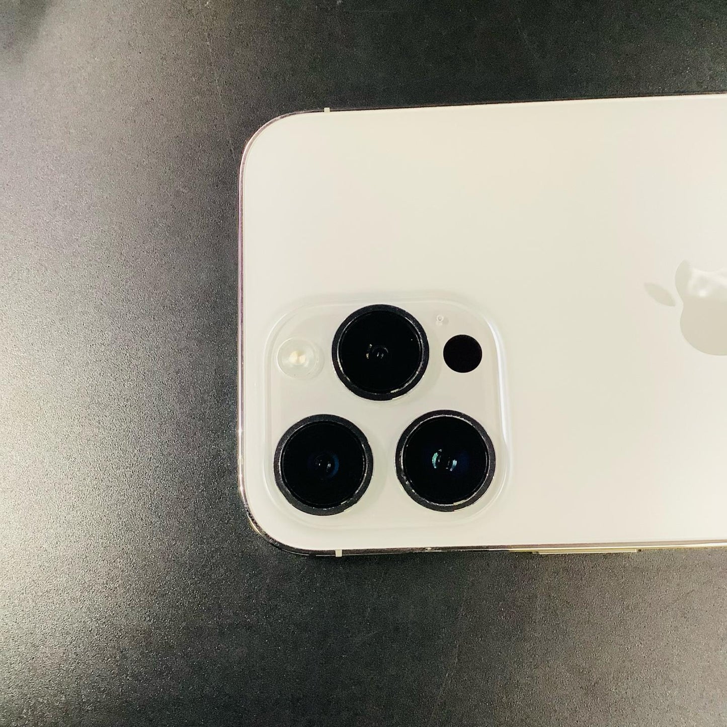 【全額返金保証】【最速発送】Apple iPhone iPhone 14 Pro Max 256GB シルバー SIMフリー 白ロム 動作確認済 73%